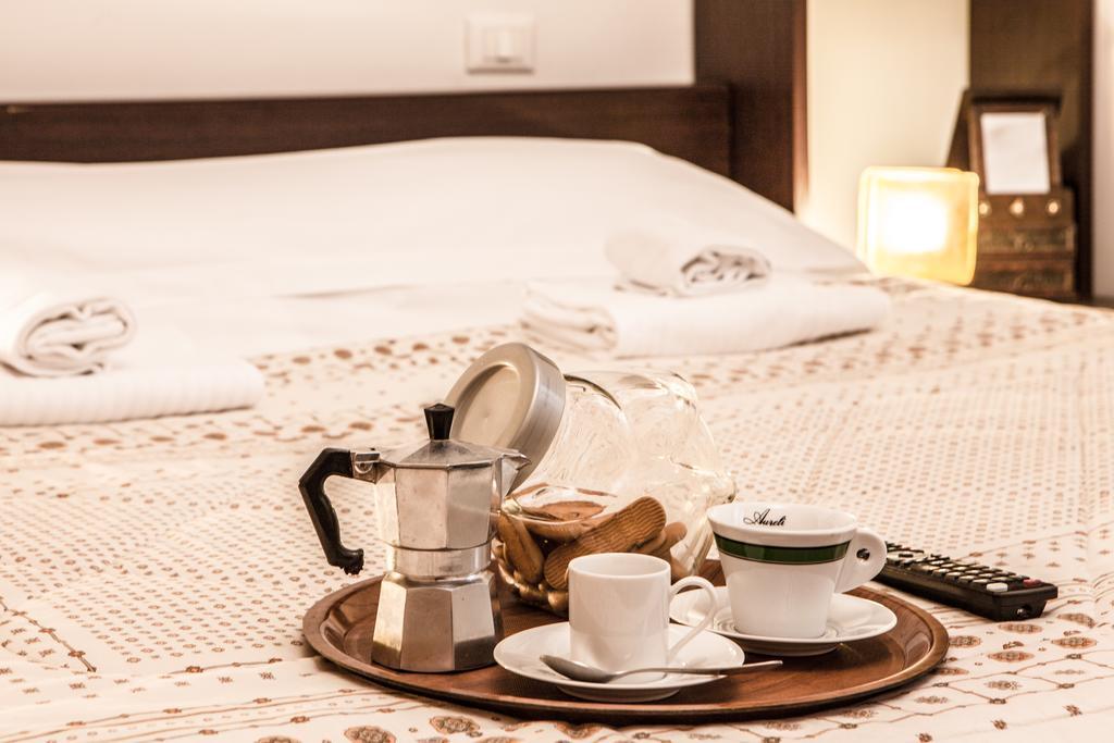 Residenza Ave Bed & Breakfast Roma